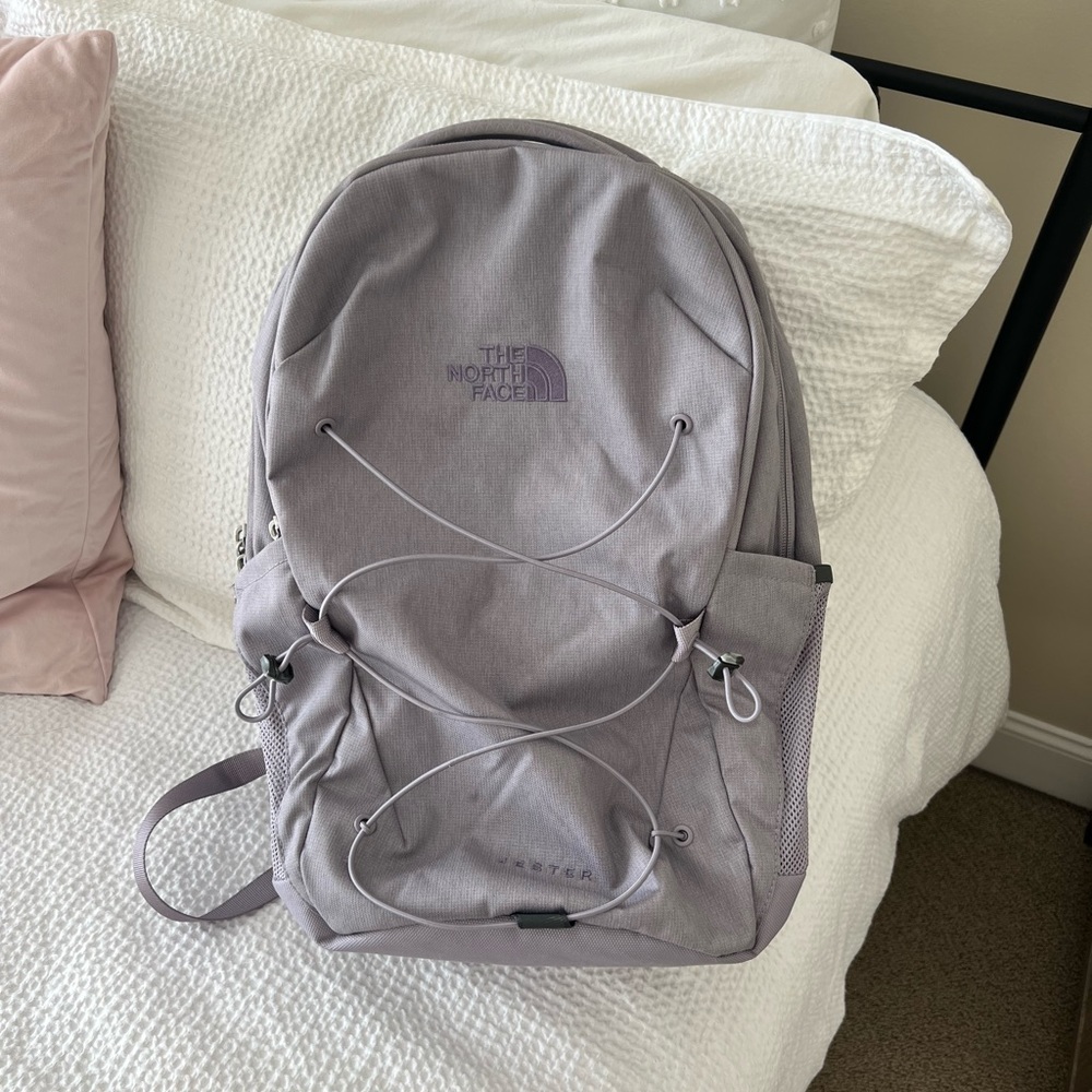 The North Face Jester Luxe Classic 20 Backpack